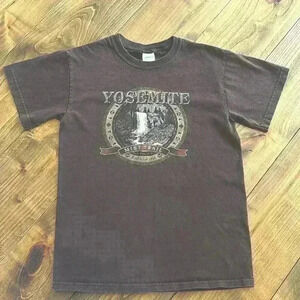 Vintage T-Shirt Yosemite  Mist Trail